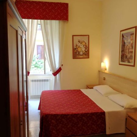 Blue Whale Bed & Breakfast Рим Екстериор снимка