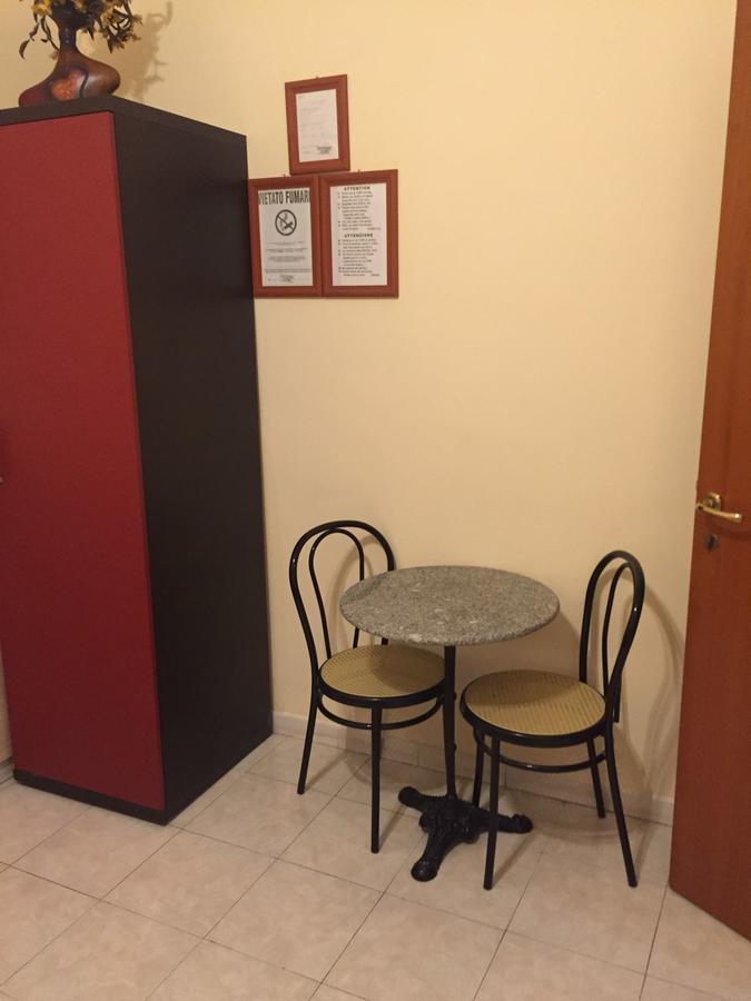 Blue Whale Bed & Breakfast Рим Екстериор снимка