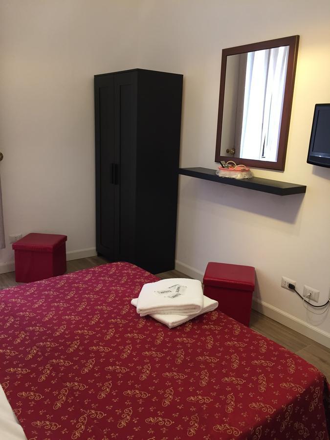 Blue Whale Bed & Breakfast Рим Екстериор снимка