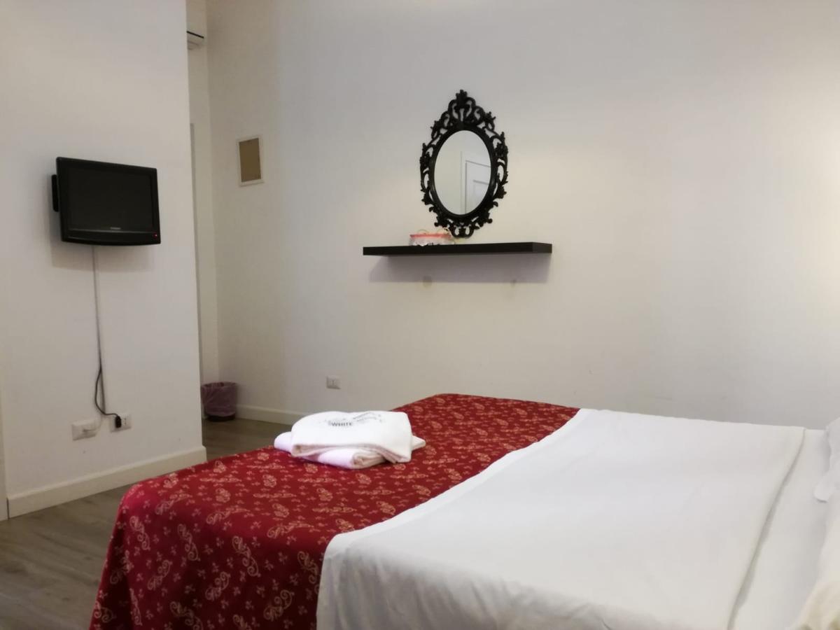 Blue Whale Bed & Breakfast Рим Екстериор снимка