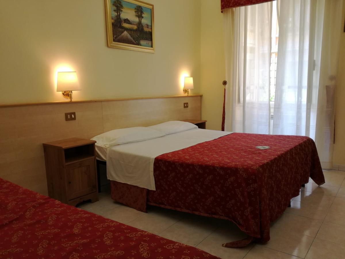 Blue Whale Bed & Breakfast Рим Екстериор снимка