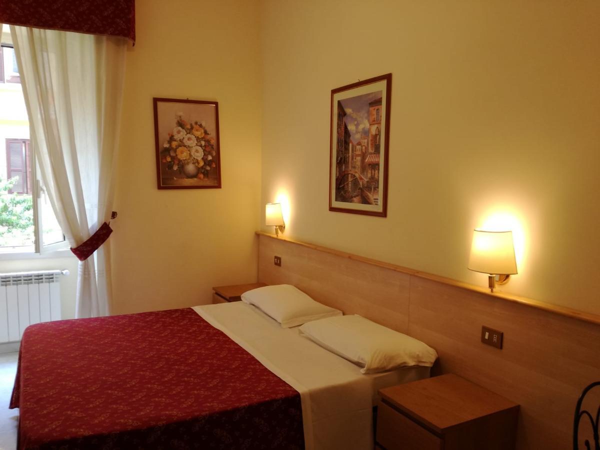 Blue Whale Bed & Breakfast Рим Екстериор снимка