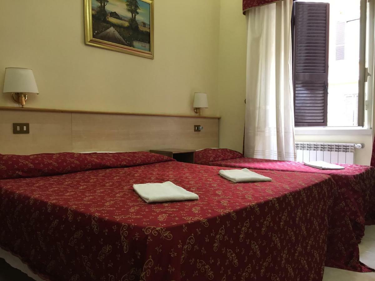 Blue Whale Bed & Breakfast Рим Екстериор снимка