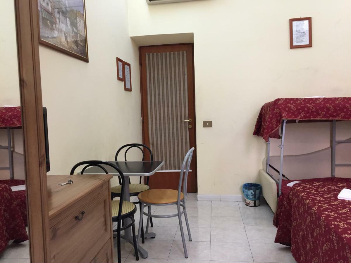 Blue Whale Bed & Breakfast Рим Екстериор снимка