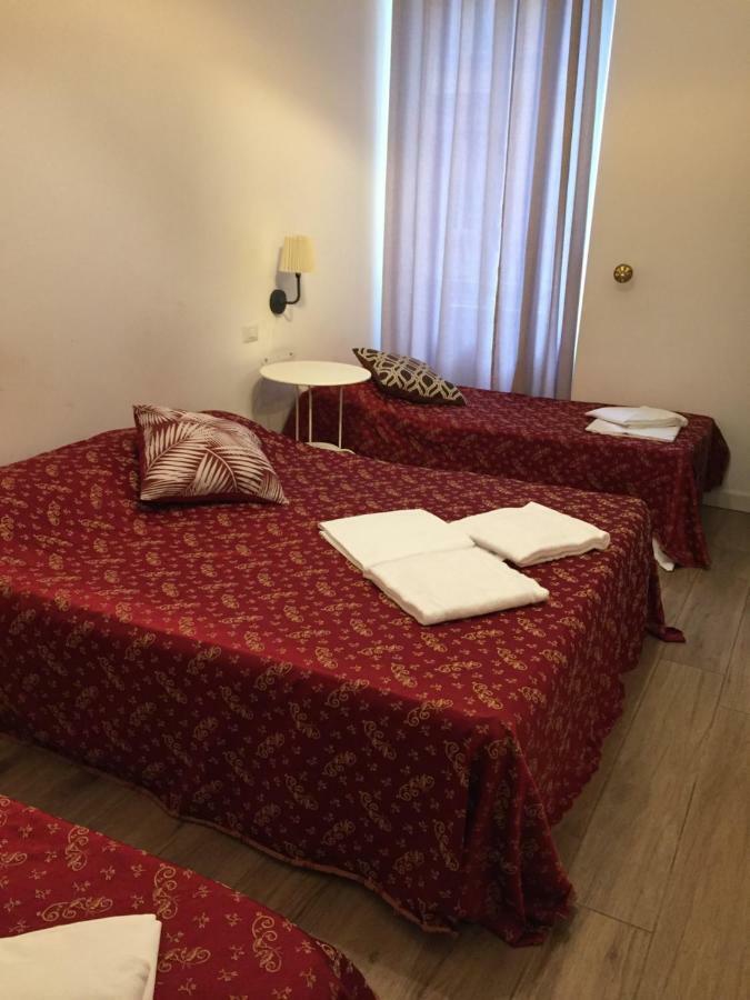 Blue Whale Bed & Breakfast Рим Екстериор снимка